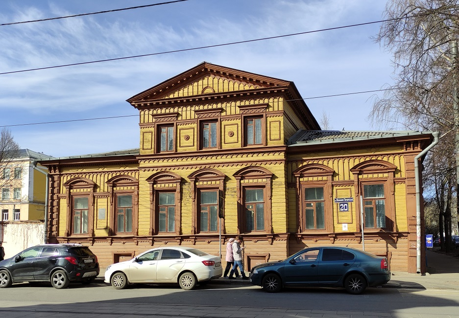 Нижний Новгород. Усадьба Неустроевых, Большая Печёрская улица, 20, главный дом построен в 1806 году.