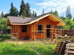 Срубы одноэтажных бань из бруса и бревна оцилиндрованного, апрель 2025