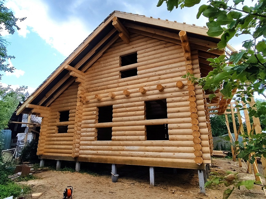 Строительство: Дома-срубы 9 х 10: 6 спален