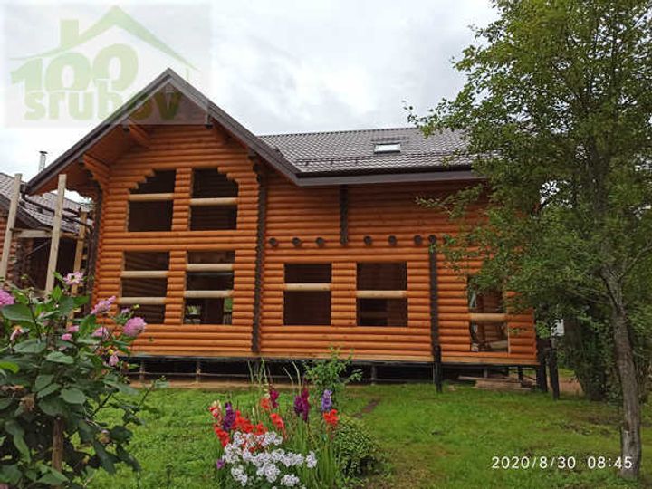 Загородный дом с мансардой из бревна #867