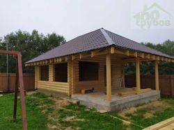 Беседка из бревна