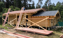 Июль 2025 года: сборка бани-дома 1538 в бревне 260 мм