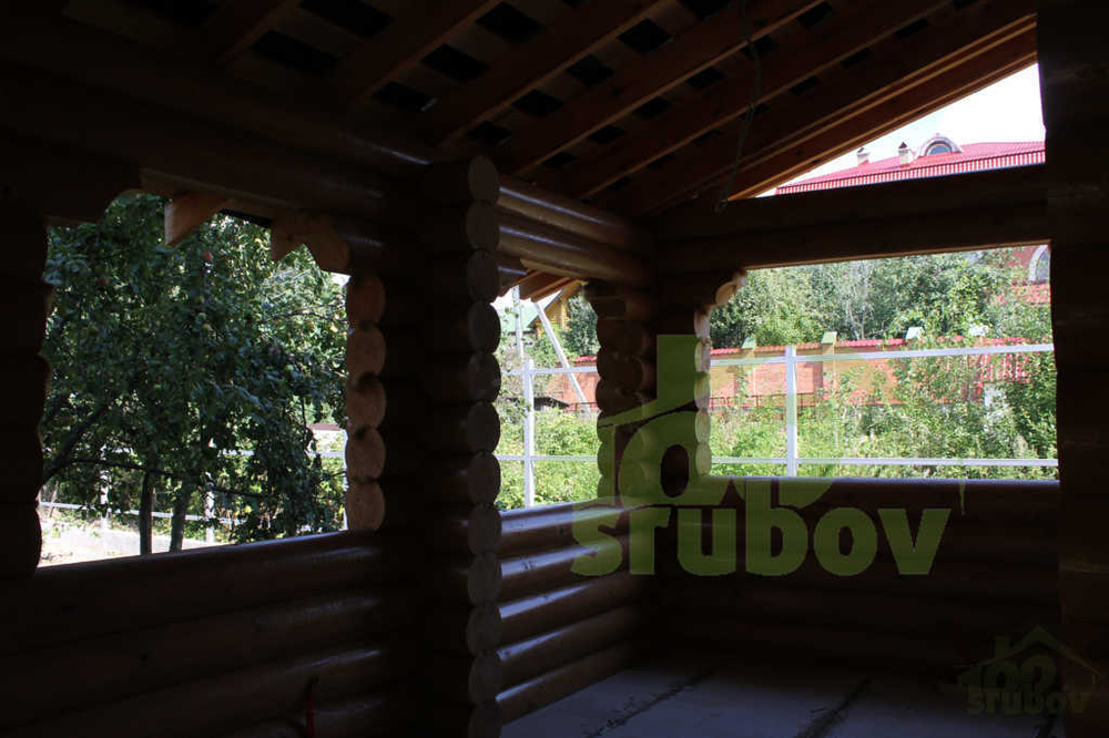 Дом бревенчатый из сруба