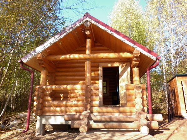 Небольшие дома 6 х 4 из оцилиндрованного бревна