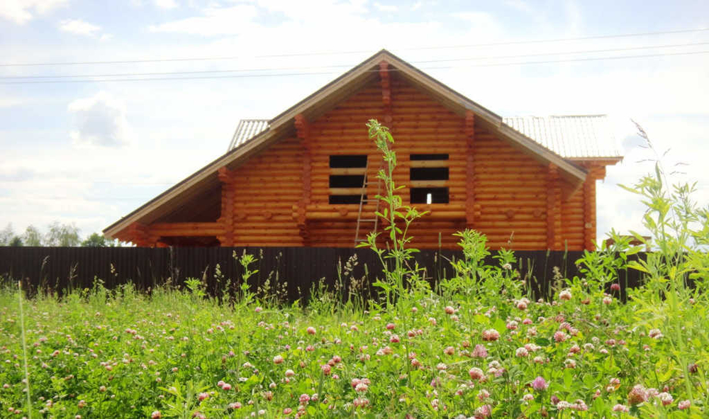 Дом с эркером для торжественных приемов