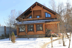 Дом бревенчатый из сруба