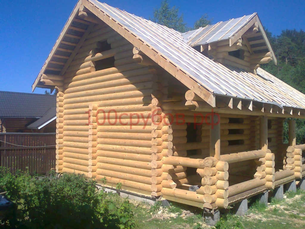 Фото дома-бани из оцилиндрованного бревна #199