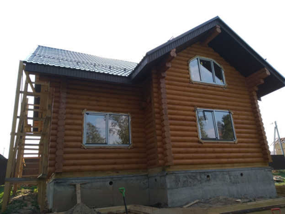 Срубы домов-коттеджей из бревна