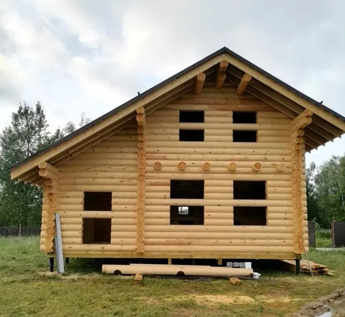 Загородные и дачные дома с мансардой из срубов в современном стиле 1