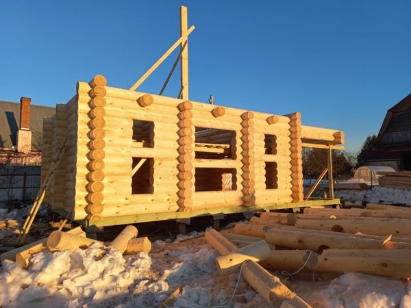 #1224 сборка сруба из бревна 280мм в марте 2022