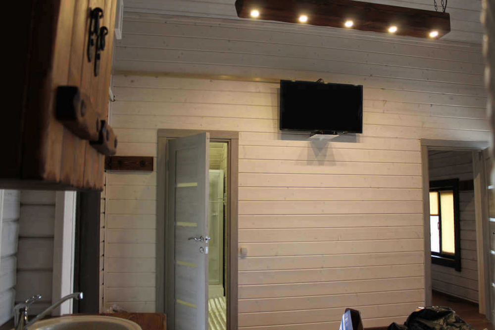 Дом из бруса 8 х8 с эркером