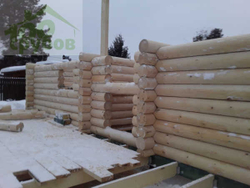 Срубы из бревен: загородные дома с мансардой по проекту 122 под усадку и под ключ