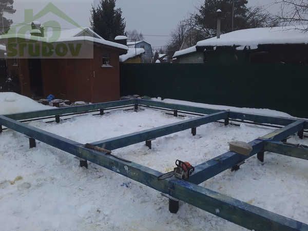 Срубы из бревен: загородные дома с мансардой по проекту 122 под усадку и под ключ