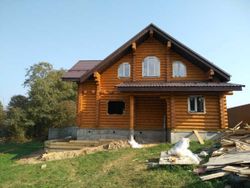 Срубы домов-коттеджей из бревна