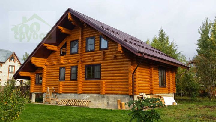 Дома из оцилиндрованного бревна в стиле шале 200 м²