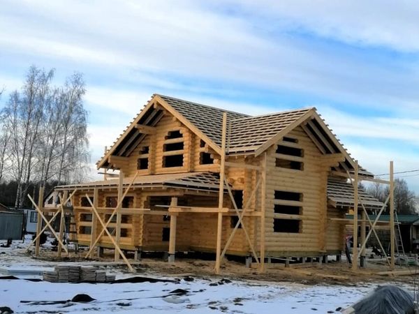 Строительство коттеджа #1463 в бревне 240мм в феврале 2025 года