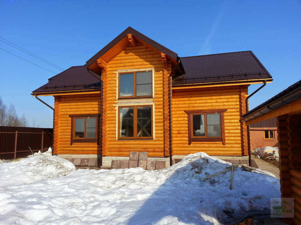 Дом с эркером для торжественных приемов