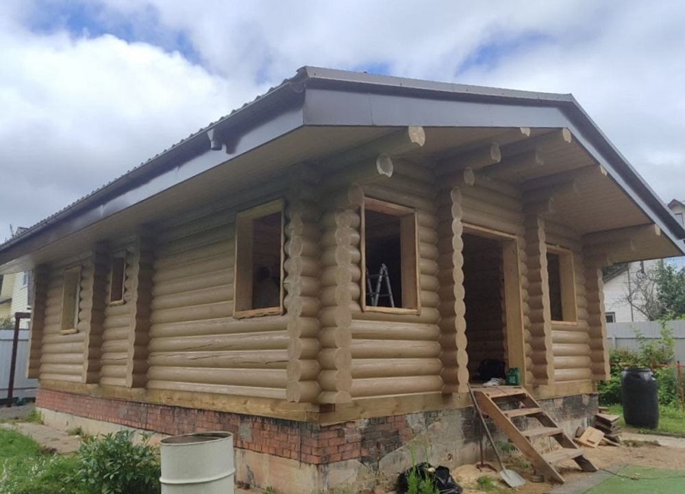 Одноэтажный дом из бревна #1436