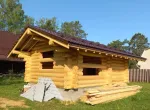 Баня #1352 в бревне 300 в июне 2023 под металлочерепицу