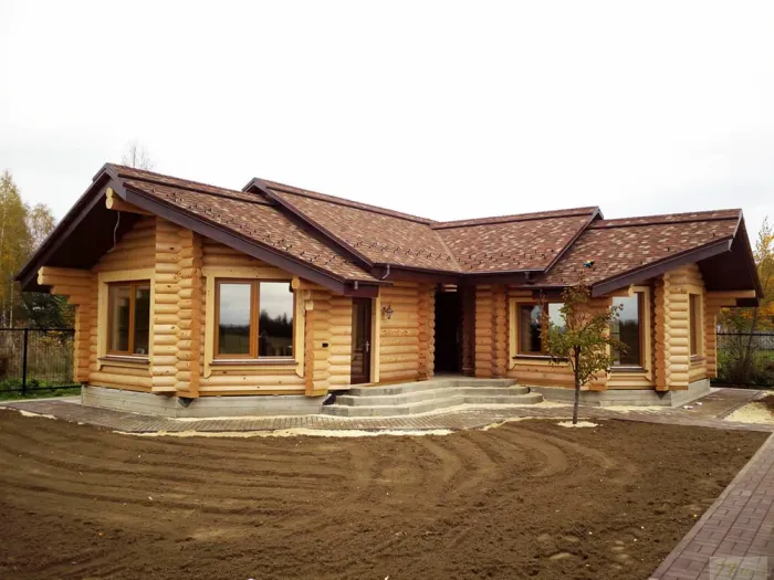 Не баня, а древнеримский особняк!