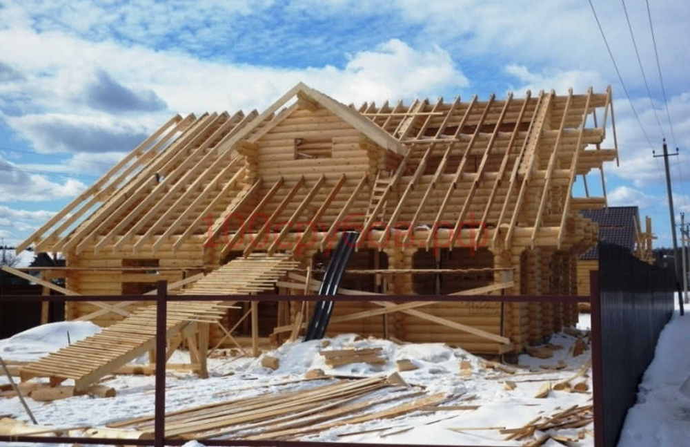 Дом с эркером для торжественных приемов