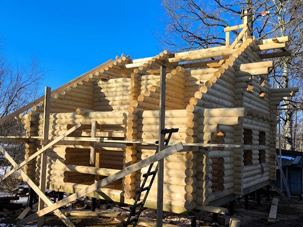 Баня 1531 с мансардой в апреле 2025 года. Бревно 240мм