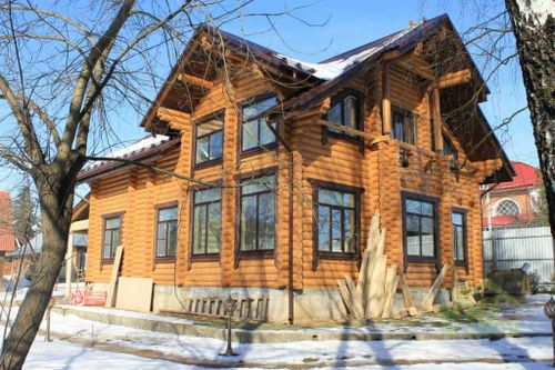 Дом бревенчатый из сруба