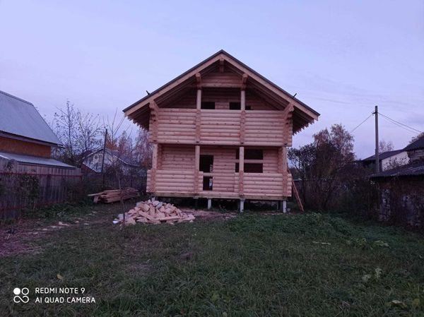 дом по проекту #1187 собран под металлочерепицу