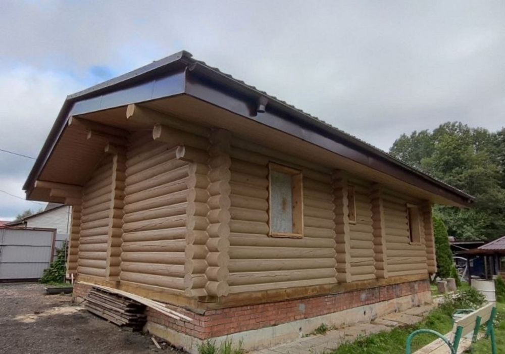 Одноэтажный дом из бревна #1436