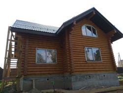 Срубы домов-коттеджей из бревна