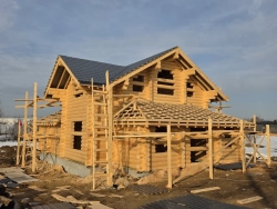 Строительство дома с верандами из бревна 260мм под усадку и под ключ