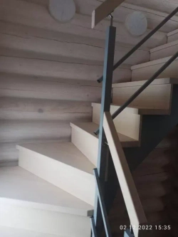 Лестница на металлическом каркасе #902