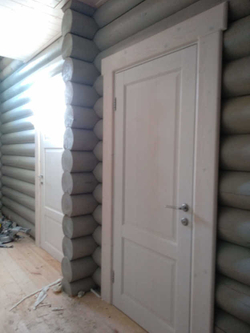 Деревянные дома в зеленых и коричневых цветах: отделка герметик, покраска, утепление, электрика, установка пластиковых окон