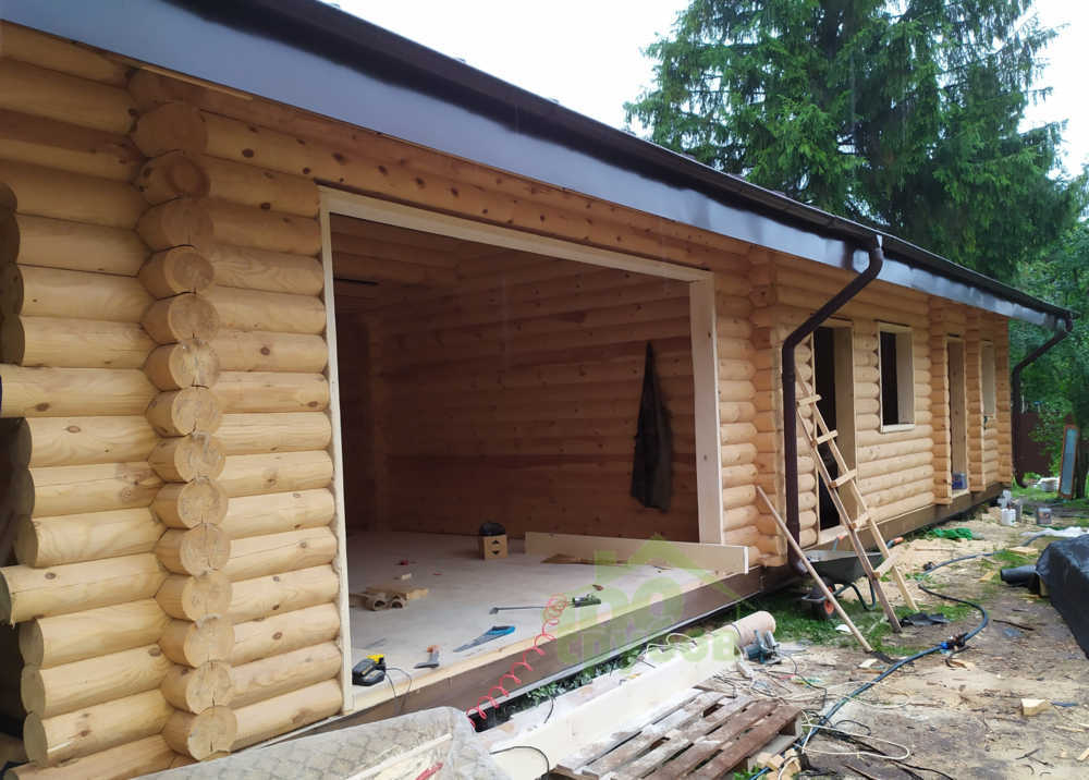 Гаражи из оцилиндрованного бревна и бруса
