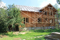 Дом бревенчатый из сруба